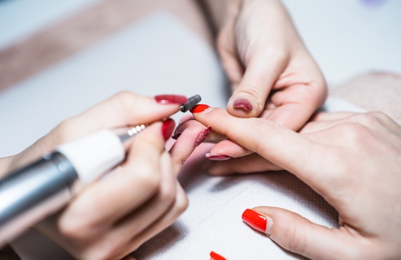 フィルイン方式の施術で爪に優しいネイルを | 大泉学園のネイルなら自宅サロンのMano NAIL